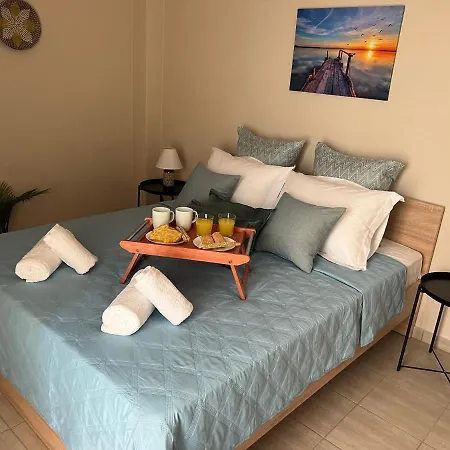 Navagio Luxury Apartment Epanomi